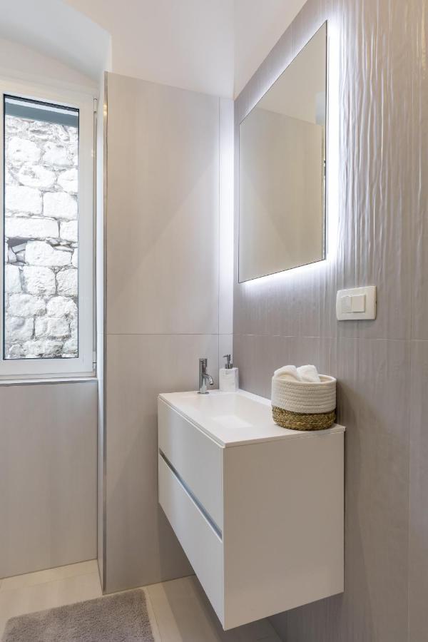 Adriatik Lux Teatro 2 Apartment Сплит Екстериор снимка